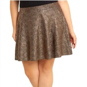 ❤️ FOREVER 21 Glittery metallic brown skater Flair Skirt Size small
